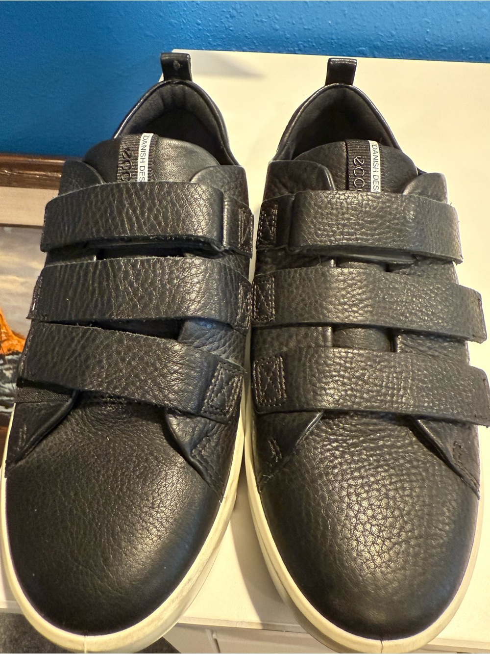 Ecco Soft 7 Black Leather Hook-and-Loop Sneakers